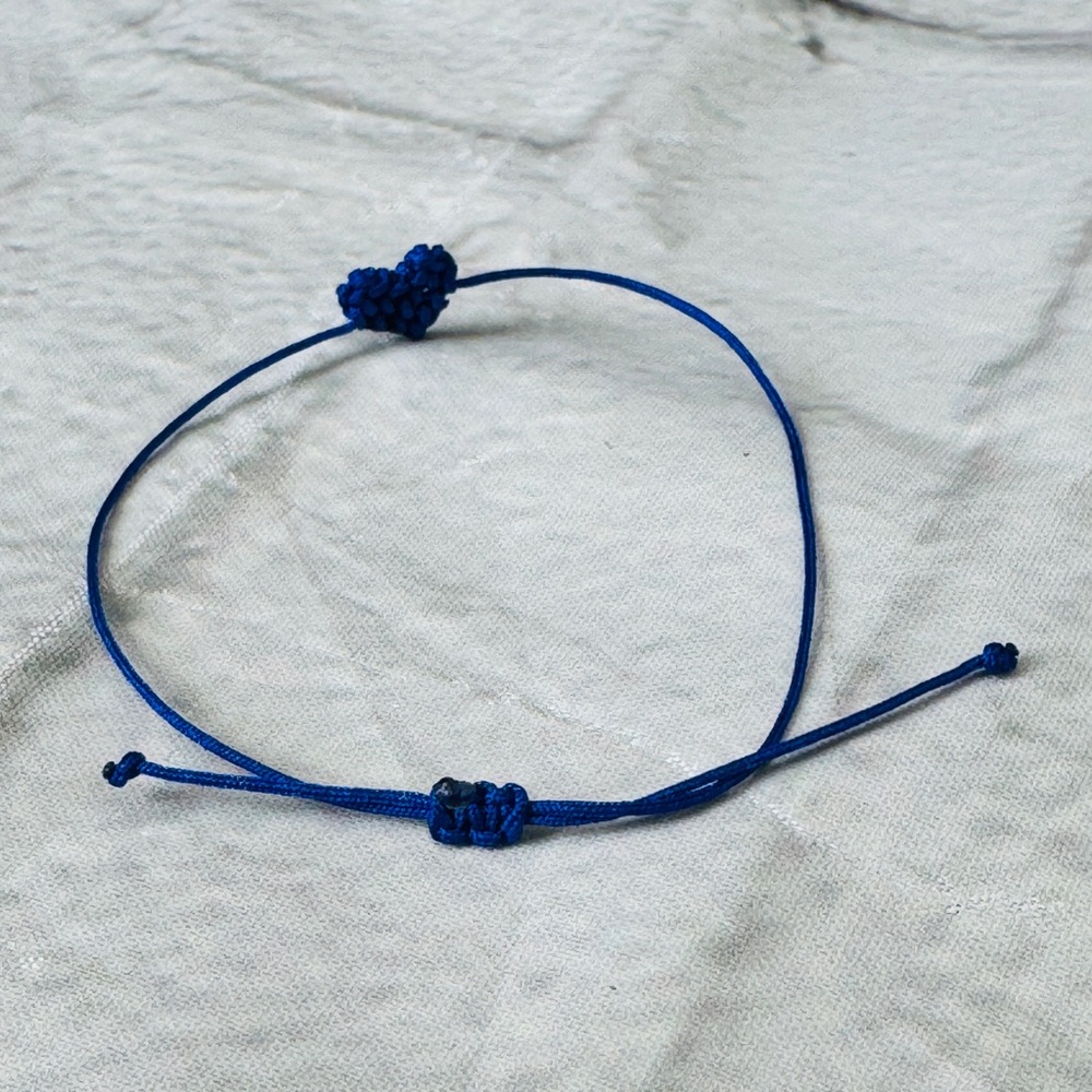 “Love Heart” Blue Bracelet NWOT - Picture 4 of 4